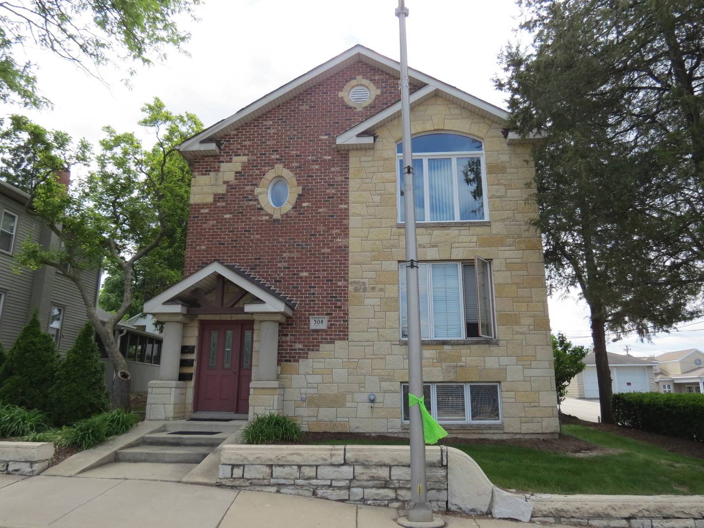 308 State ST #1, Lemont, IL 60439