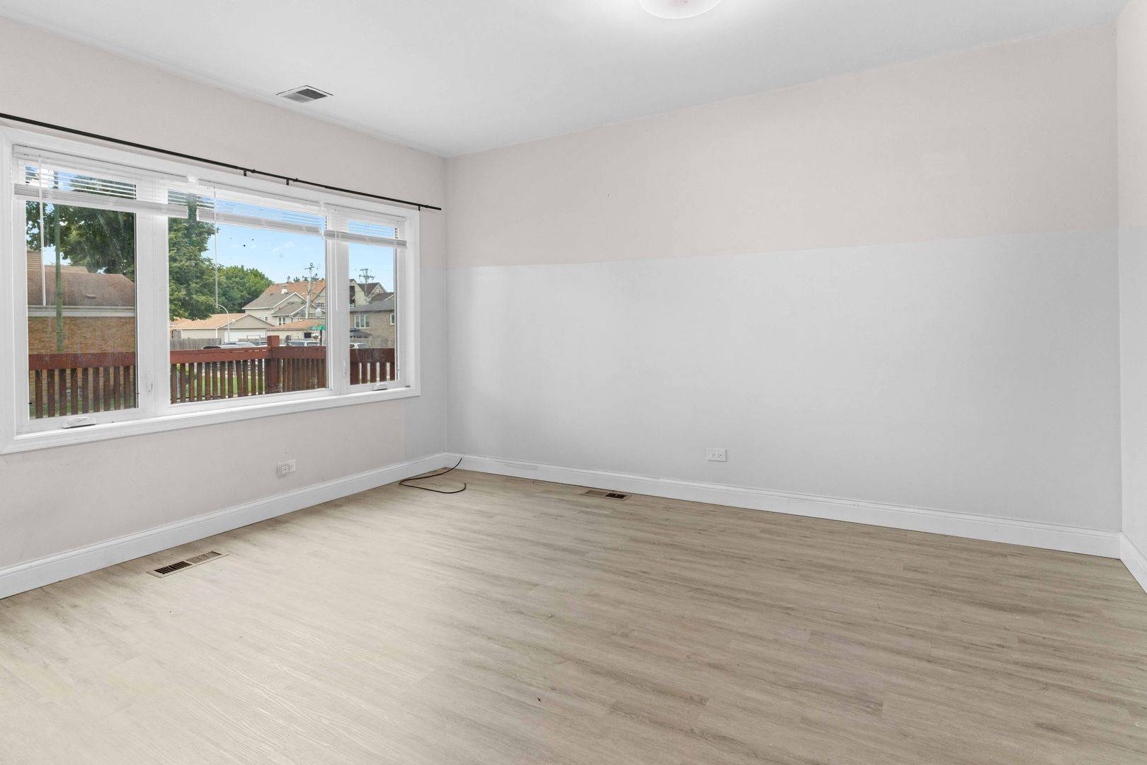 4607 S Wallace ST, Chicago, IL 60609