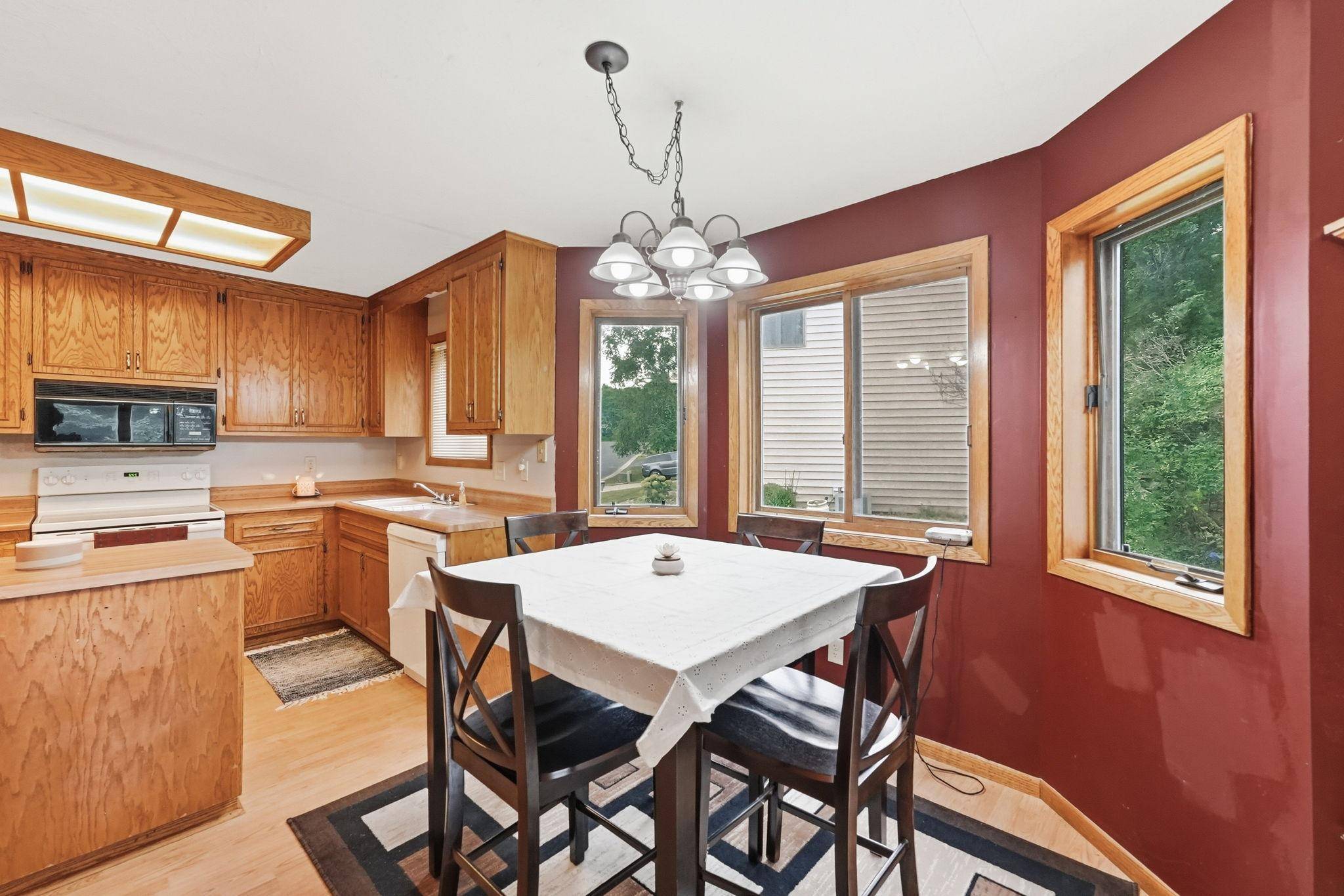 3287 Spruce TRL SW, Prior Lake, MN 55372