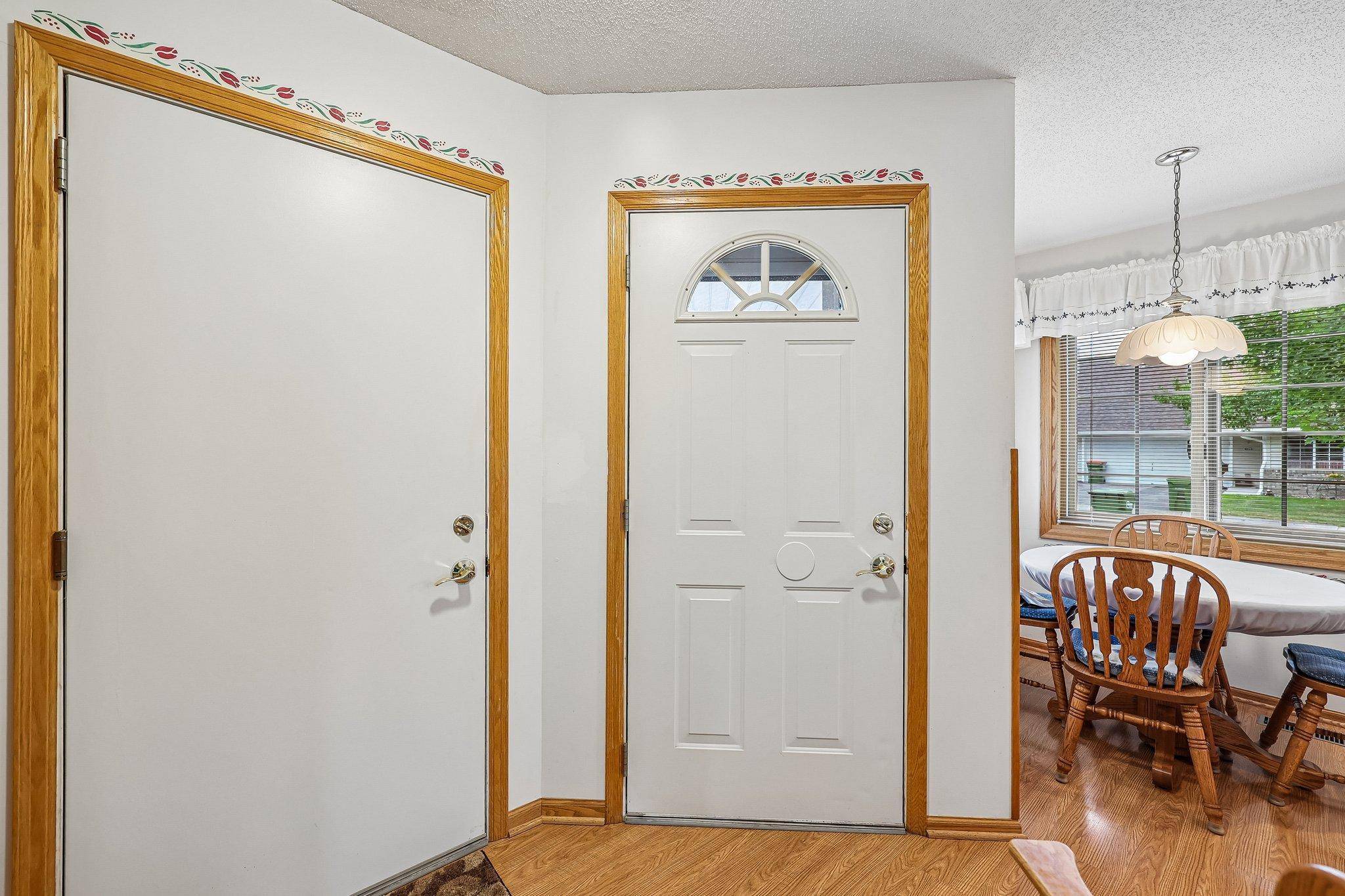 753 85th LN NW, Coon Rapids, MN 55433