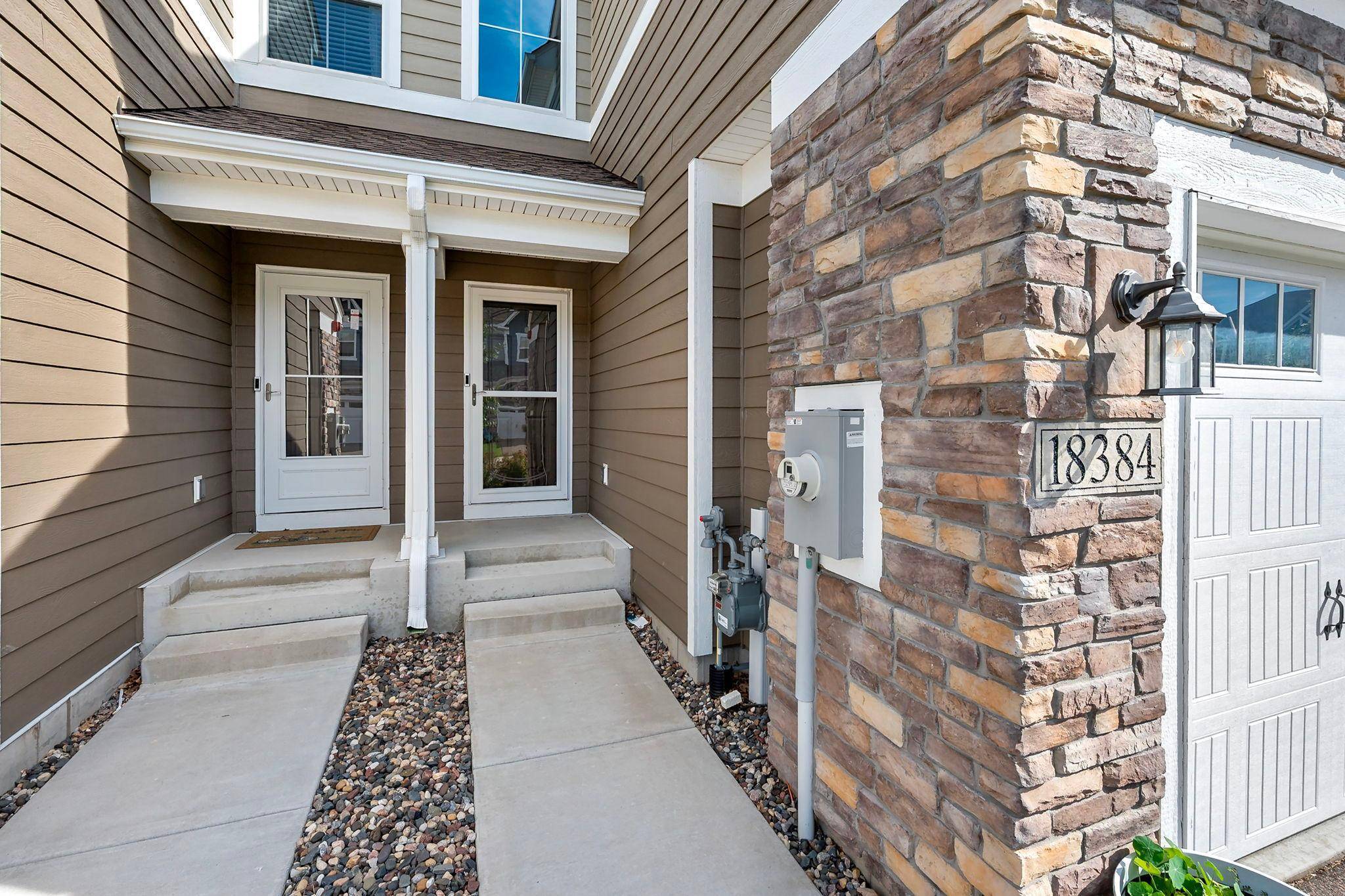 18384 Glastonbury DR, Lakeville, MN 55044