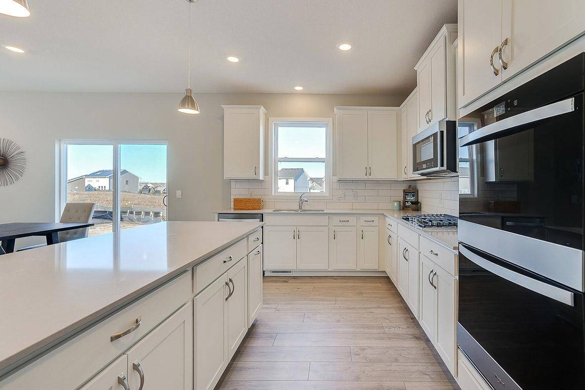 17004 Doppler LN, Lakeville, MN 55044