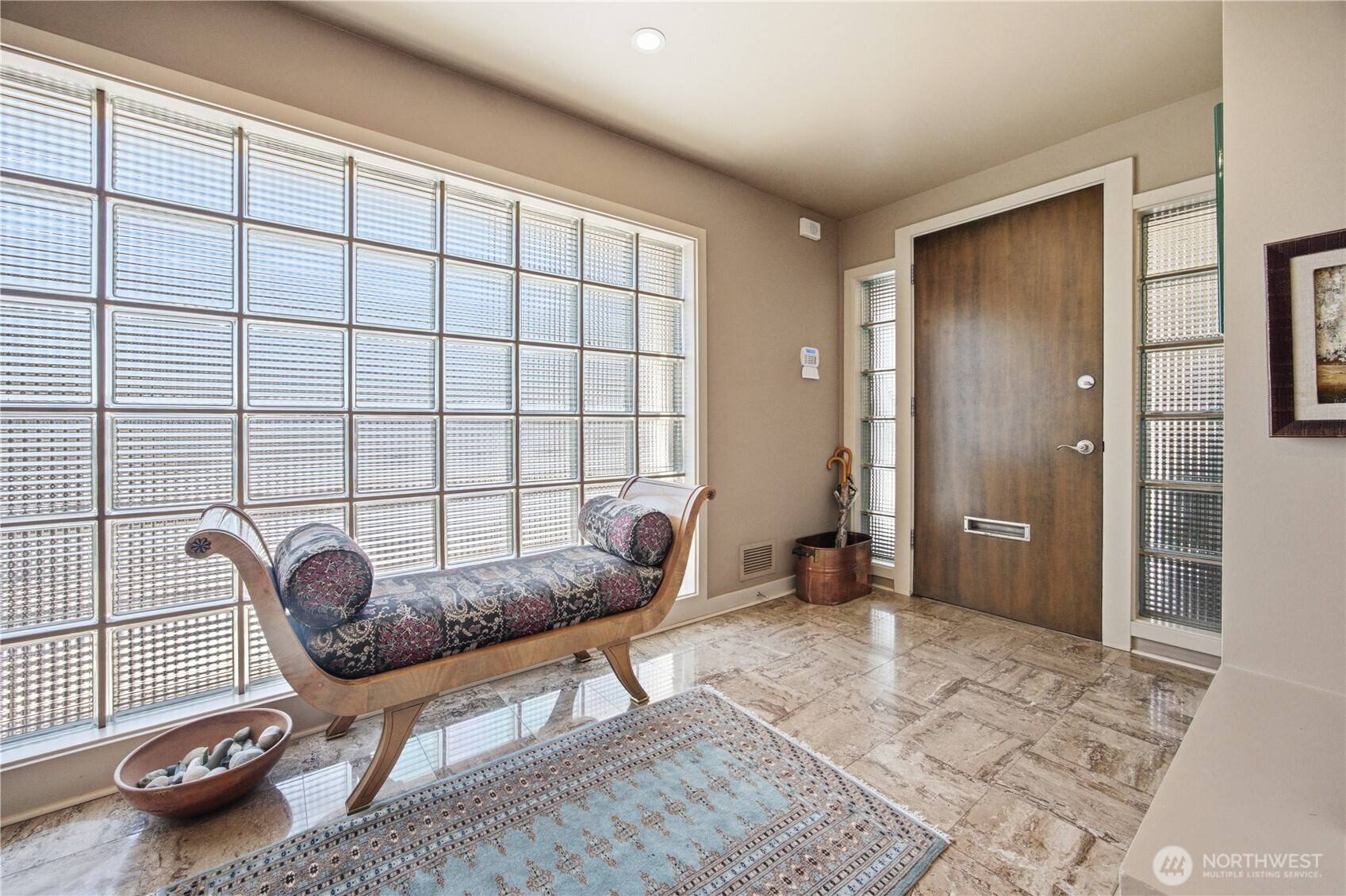 1946 Harvard AVE E, Seattle, WA 98102