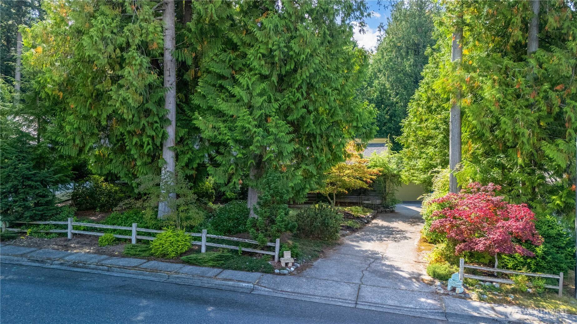 3208 Iowa DR, Bellingham, WA 98229