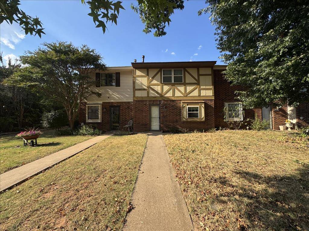 2357 Heatherfield LN, Norman, OK 73071