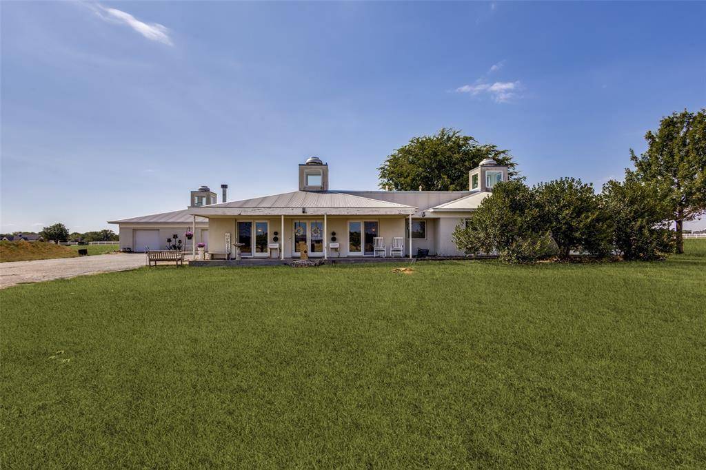 77 Hidden Lakes Boulevard, Gunter, TX 75058
