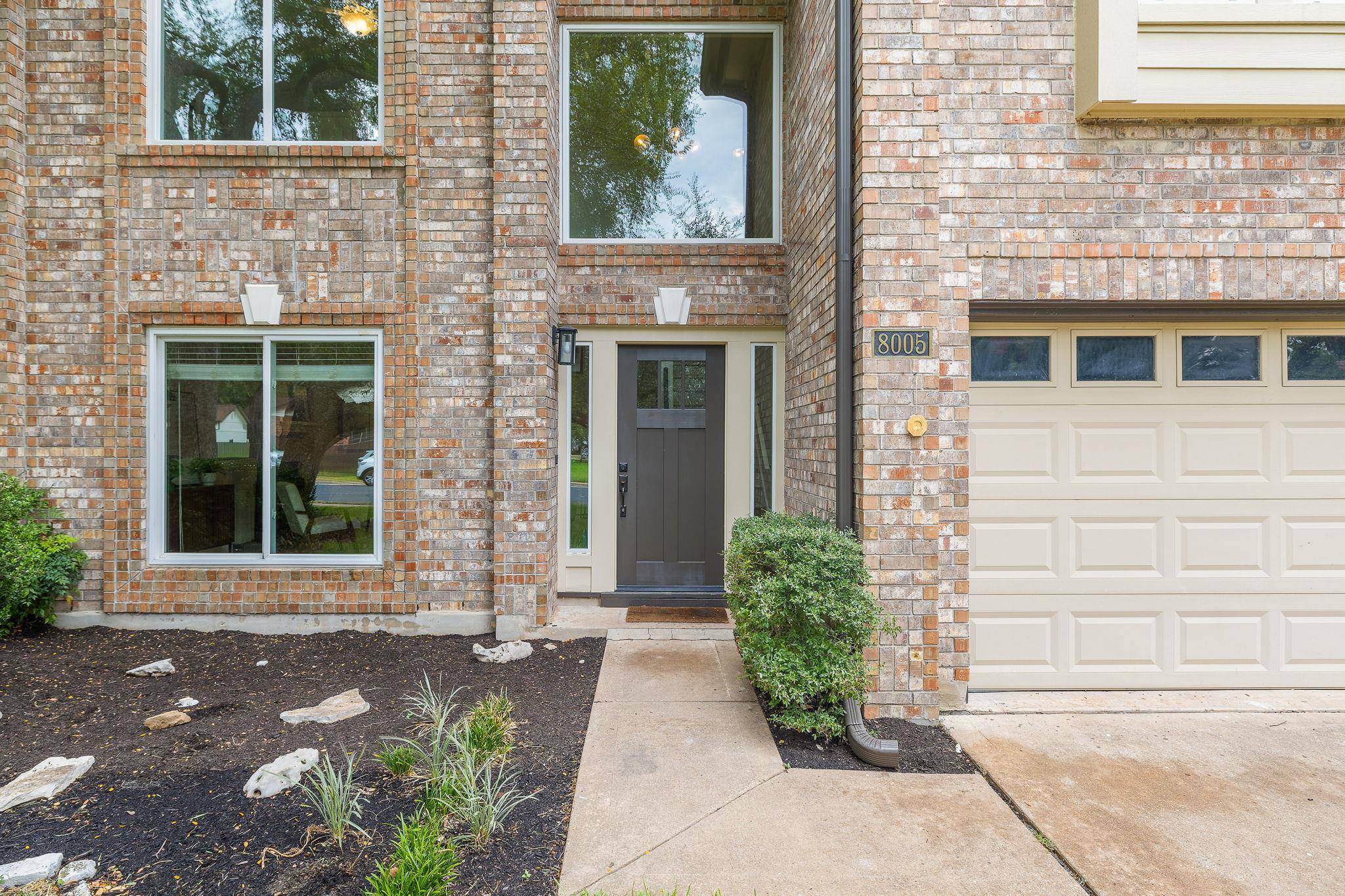 8005 Doe Meadow DR, Austin, TX 78749