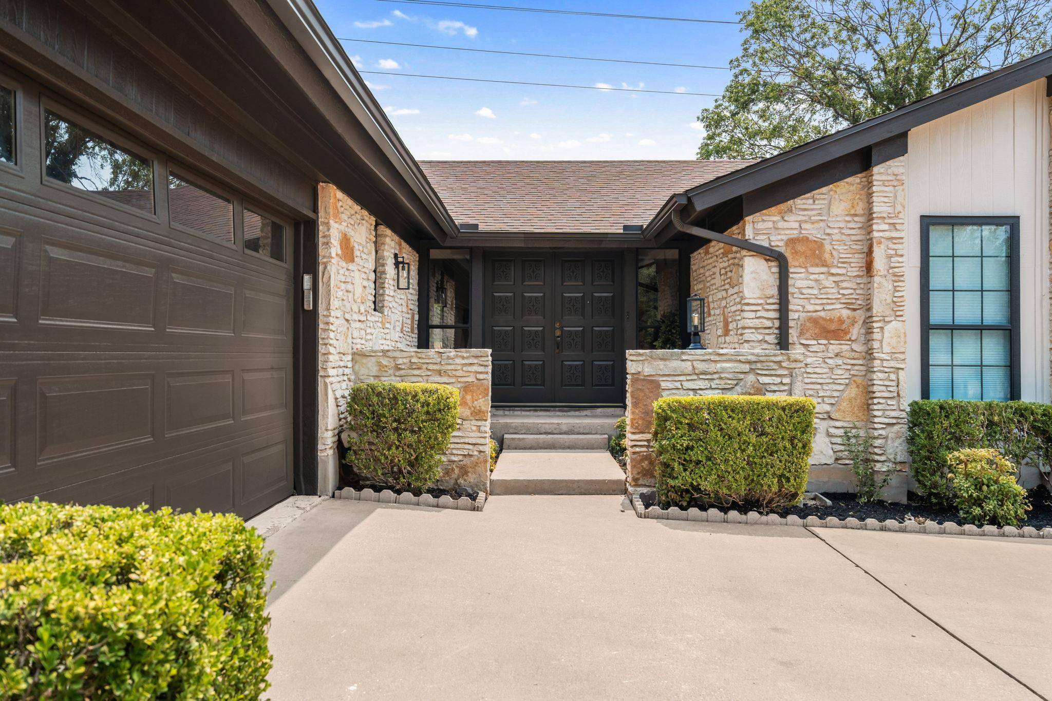 106 White Sands DR, Lakeway, TX 78734
