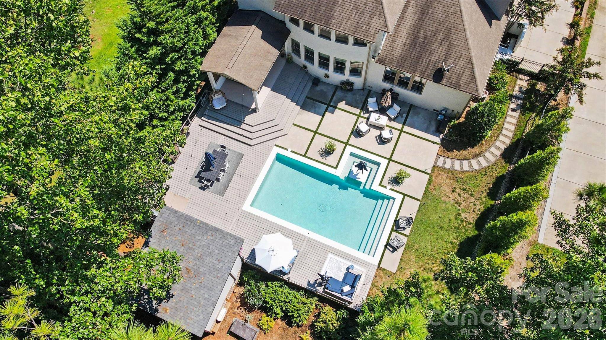 15304 Wyndham Oaks DR, Charlotte, NC 28277