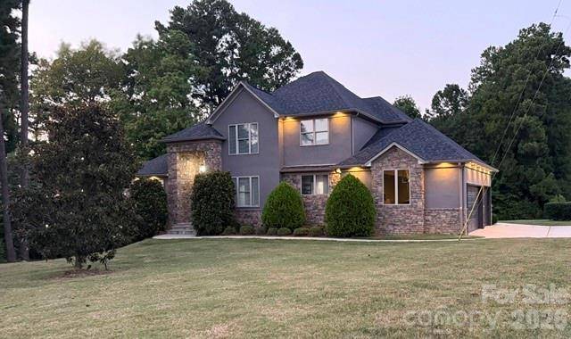 8007 Glen Abbey CIR, Stanley, NC 28164