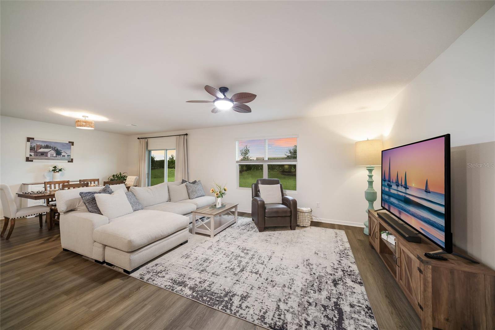 3471 HILLTOP CIR, Bradenton, FL 34211