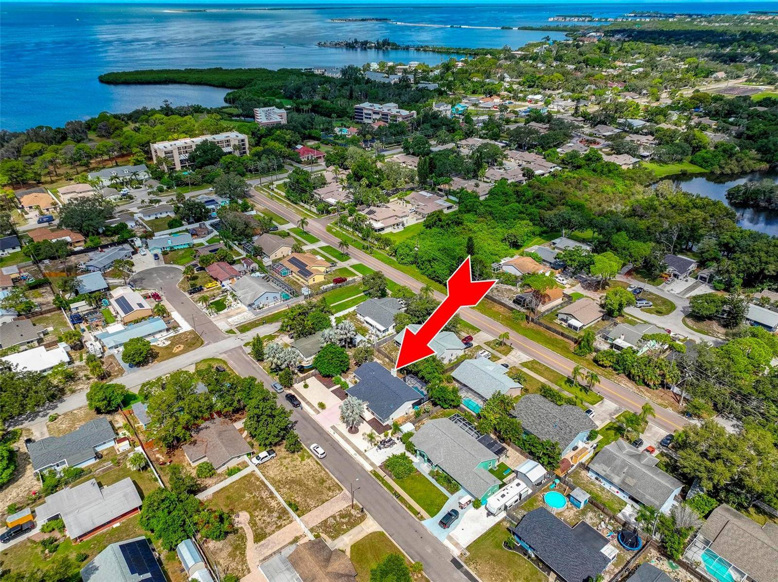 1016 GOSHEN RD, Tarpon Springs, FL 34689