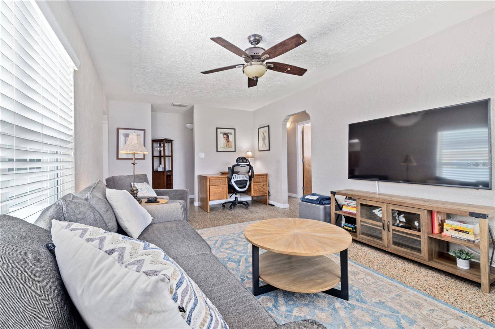 4122 W GRAY ST, Tampa, FL 33609