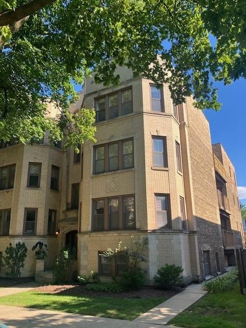 2651 W Greenleaf AVE #3W, Chicago, IL 60645