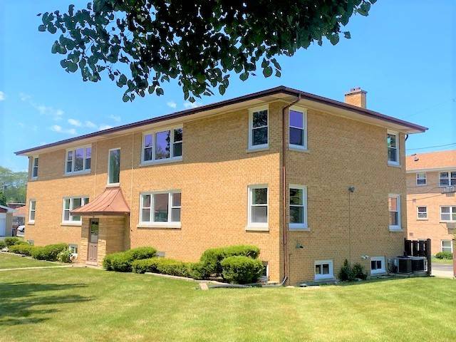 736 E Division ST #2E, Lombard, IL 60148