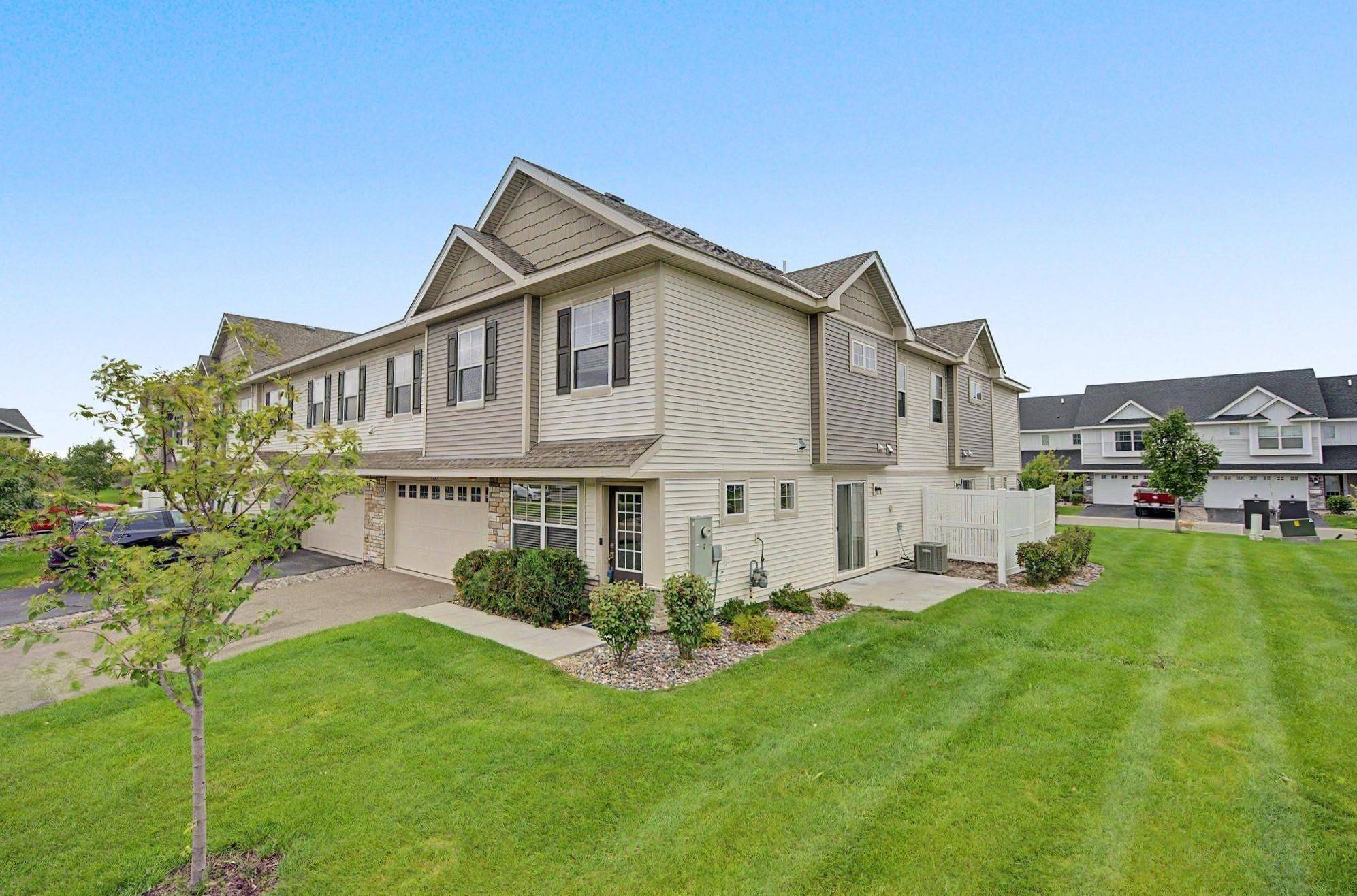 7225 Elmo CT, Lino Lakes, MN 55038