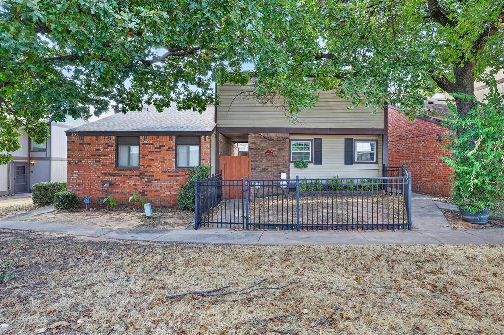 333 Sundance LN, Edmond, OK 73034