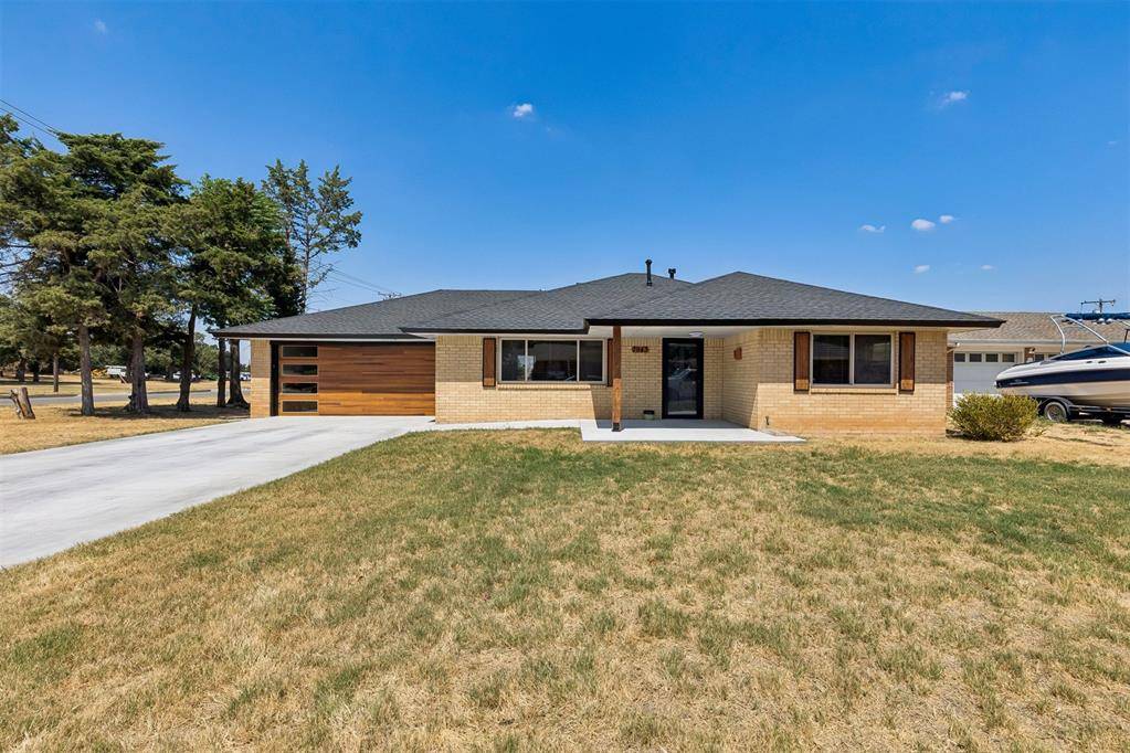 7943 NW 28th TER, Bethany, OK 73008