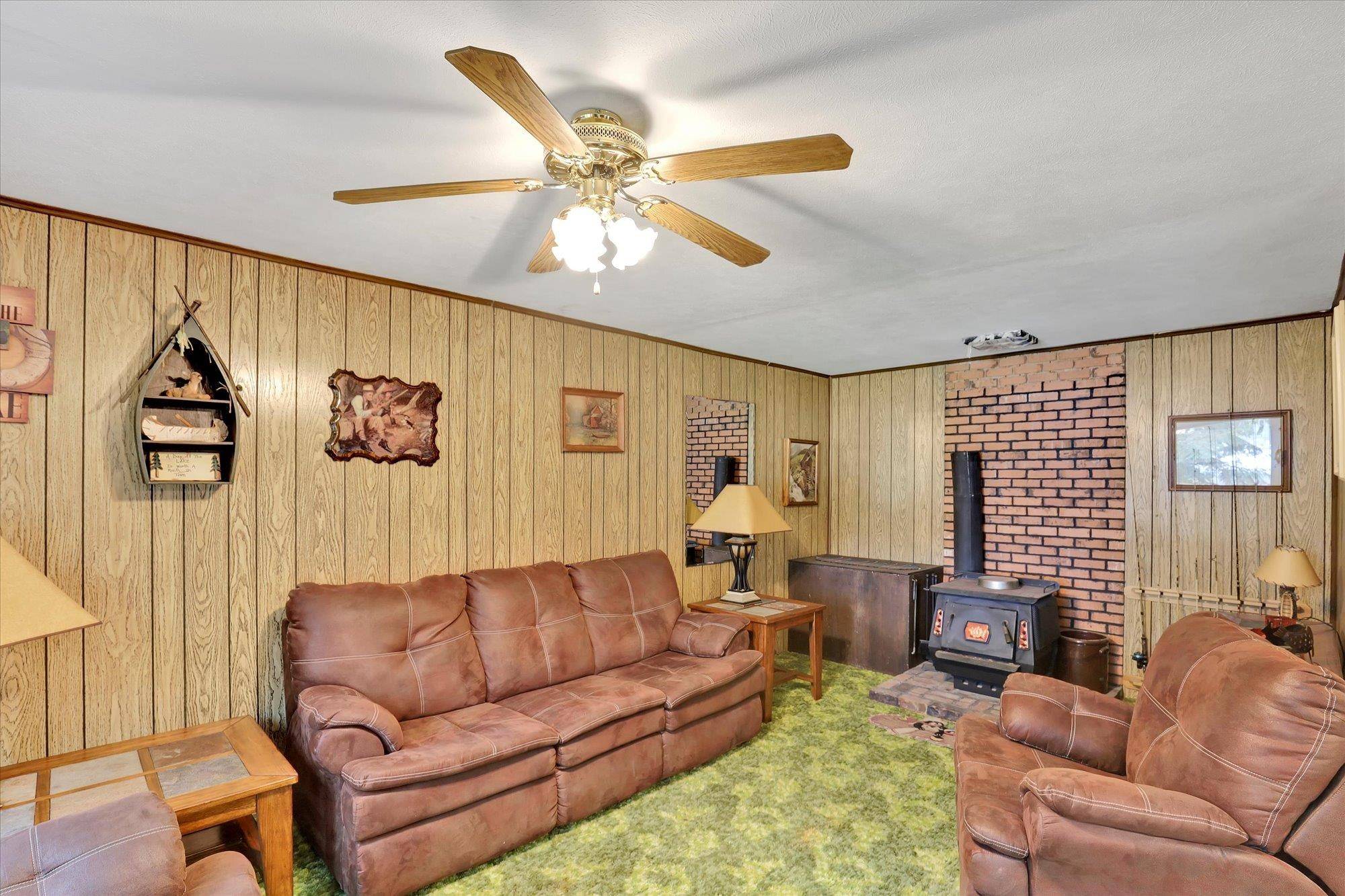3970 Cedar Bay Rd, Loon Lake, WA 99148