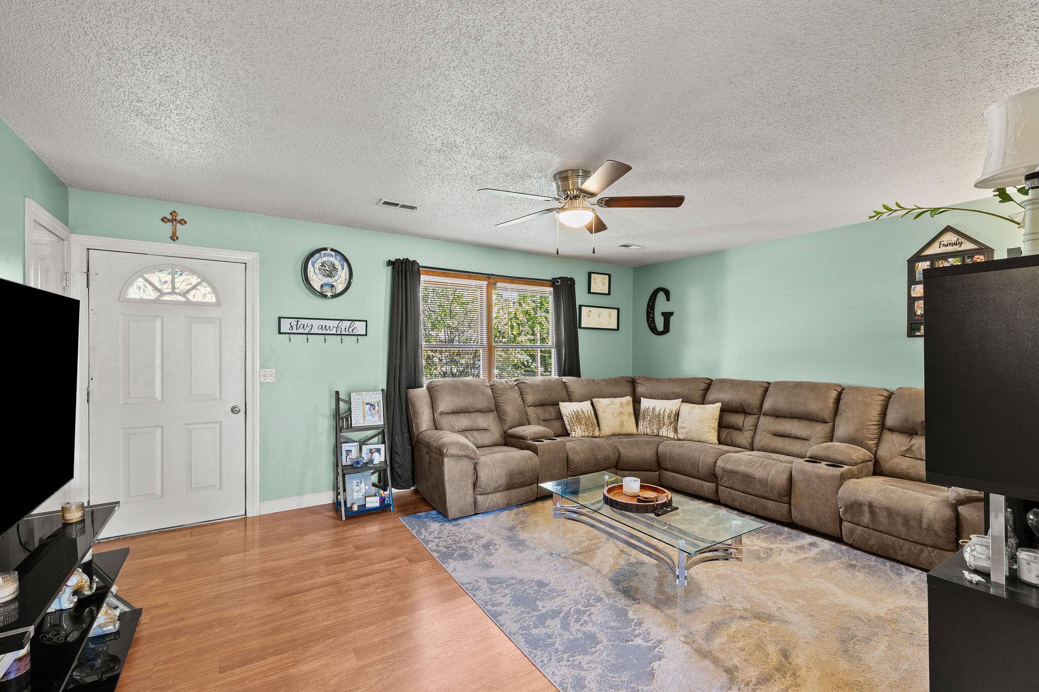 714 E Van Buren ST, Bolivar, MO 65613