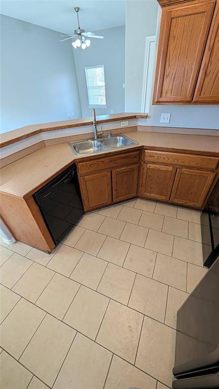 623 Antonio Lane, Waxahachie, TX 75165