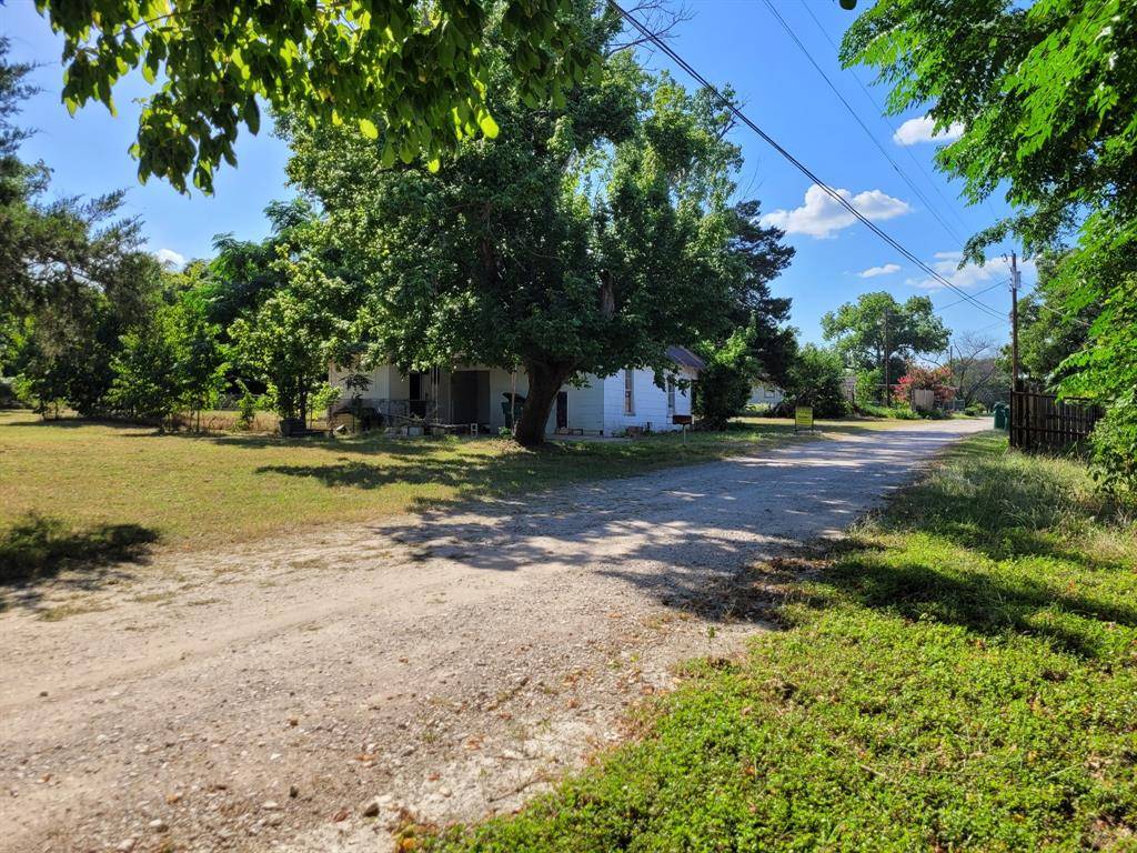 909 Ivan Road, Waco, TX 76706