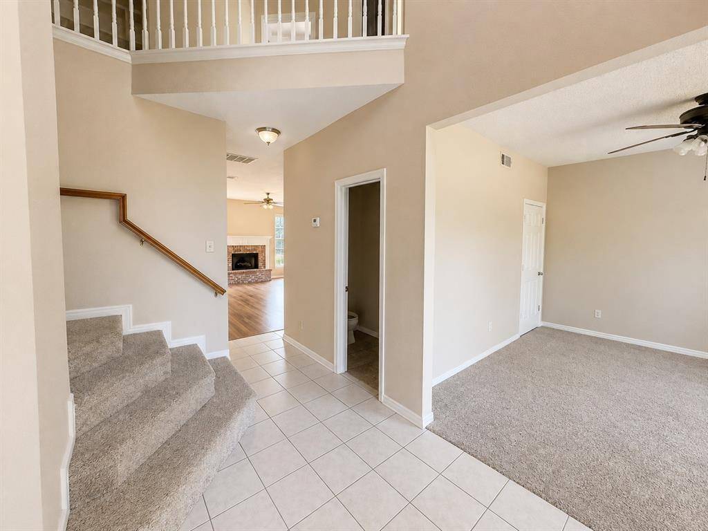 2815 Baze Road, Euless, TX 76039