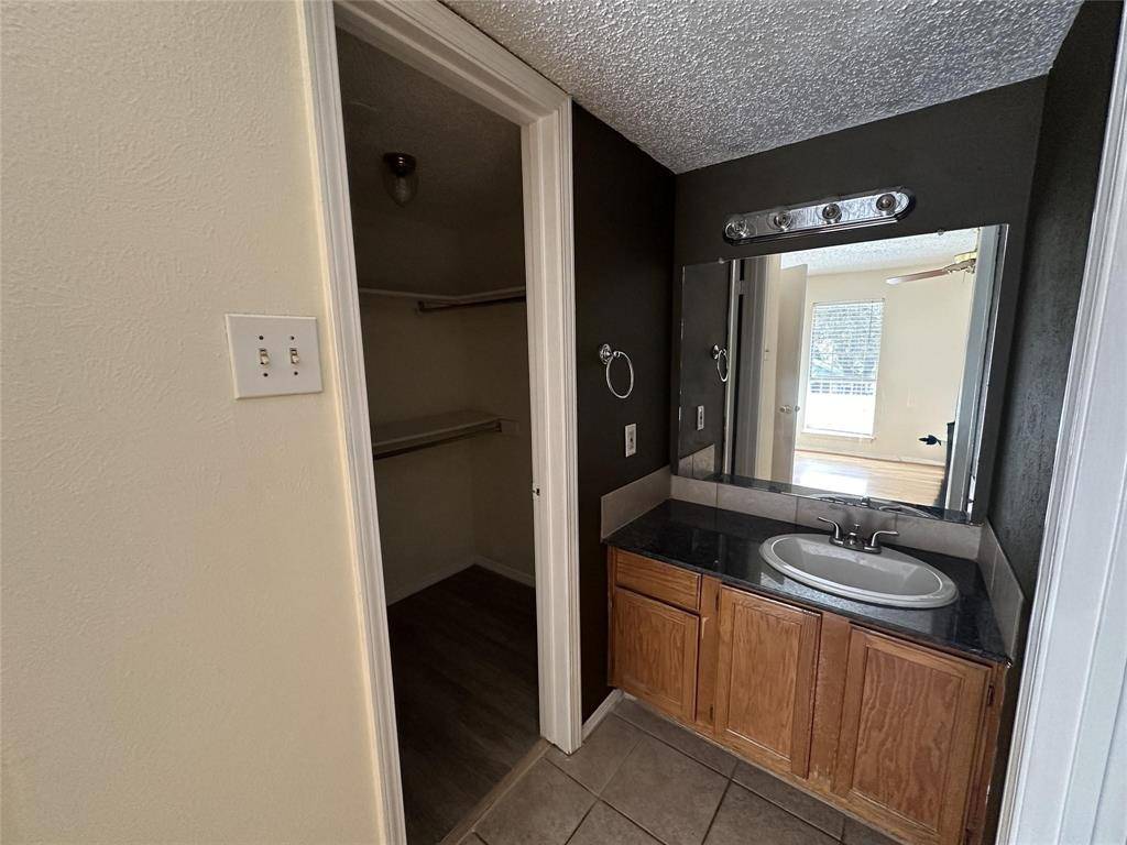 18333 Roehampton Drive #223, Dallas, TX 75252