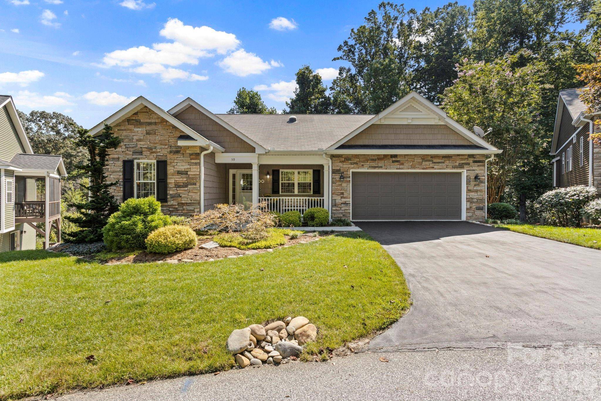 59 Old Pasture WAY, Laurel Park, NC 28739