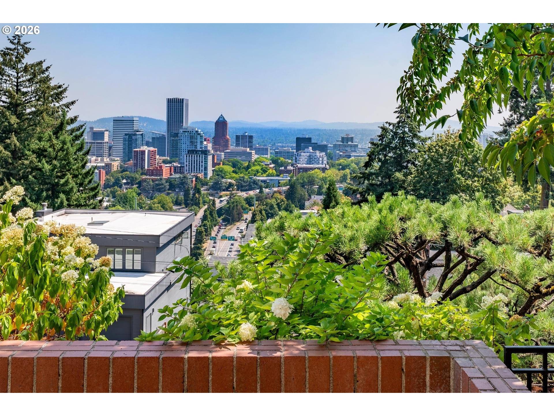 1784 SW MONTGOMERY DR, Portland, OR 97201