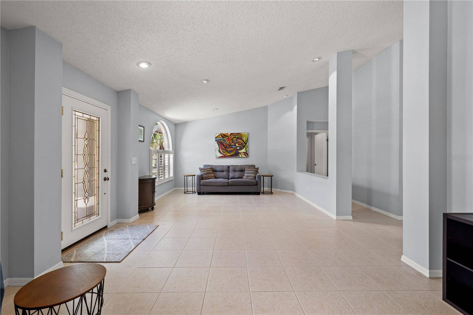 9211 MILL CIR, Tampa, FL 33647