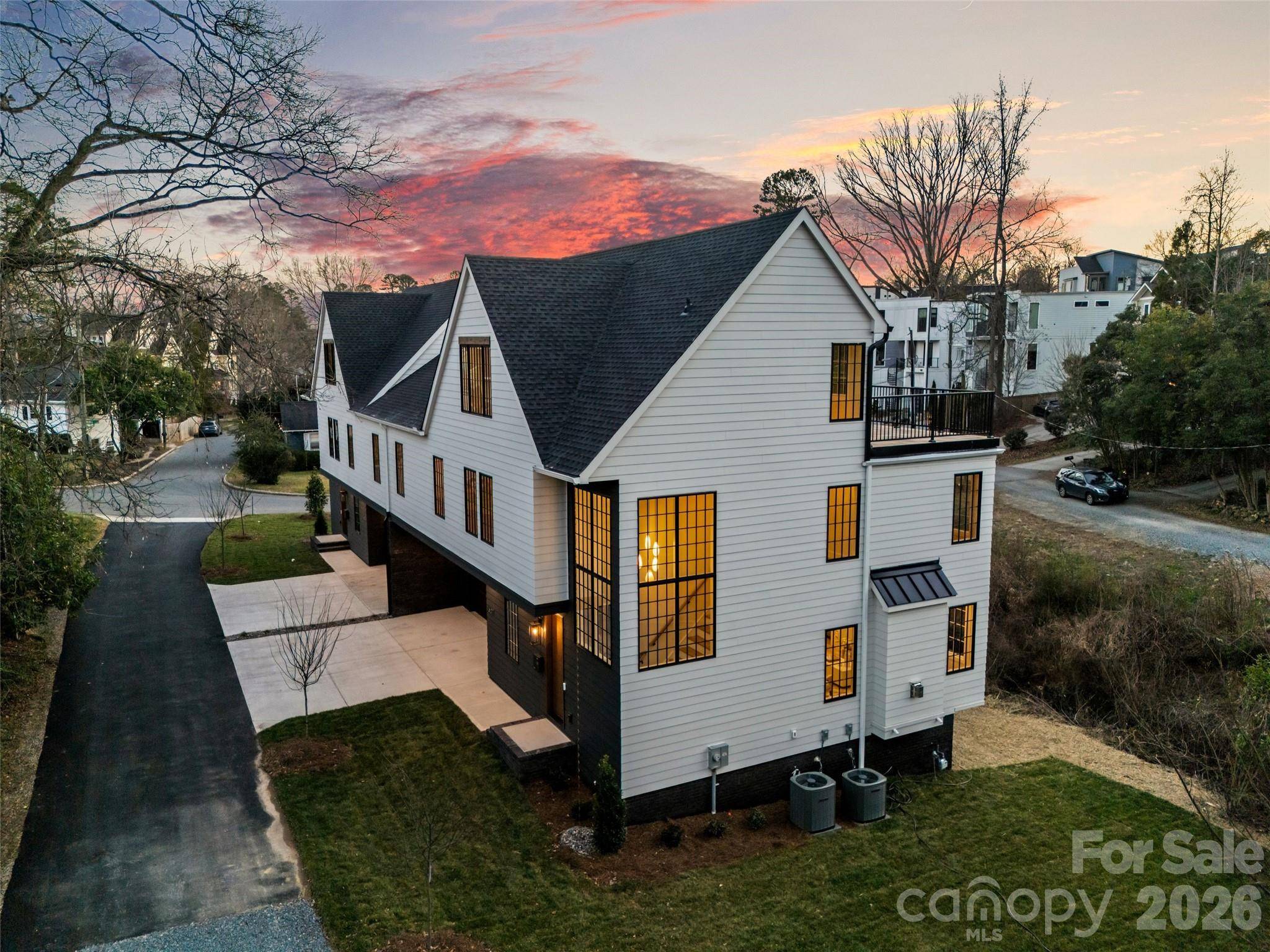 1607 Tippah Park CT, Charlotte, NC 28205