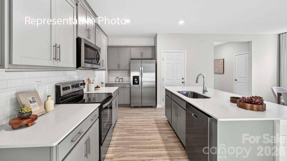 12208 Barred Owl CT, Charlotte, NC 28215