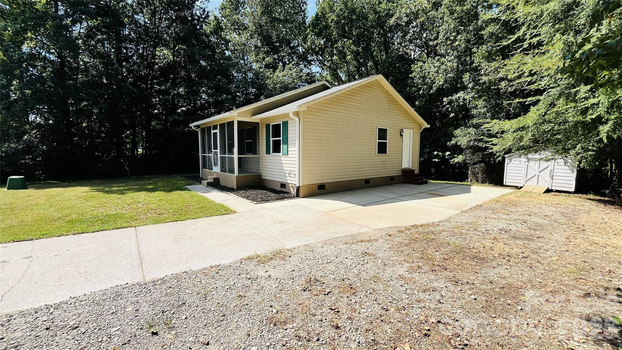 828 Cornelius RD, Mooresville, NC 28117