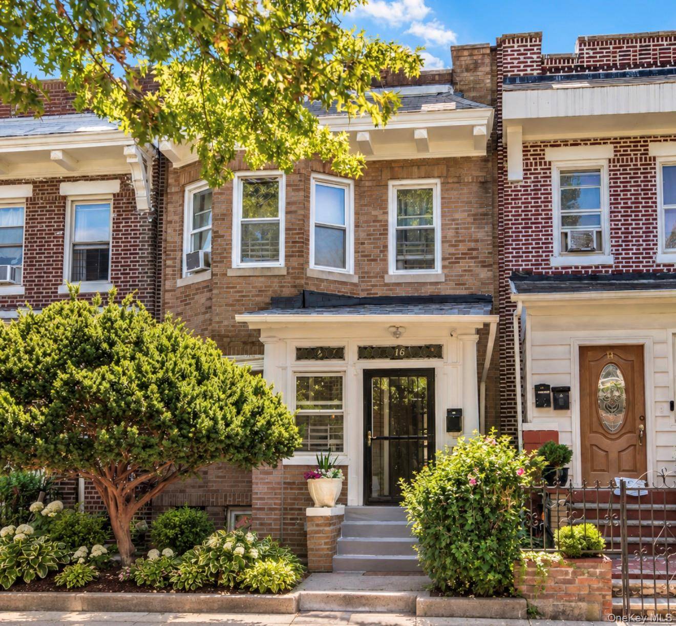16 Adler PL, Brooklyn, NY 11208