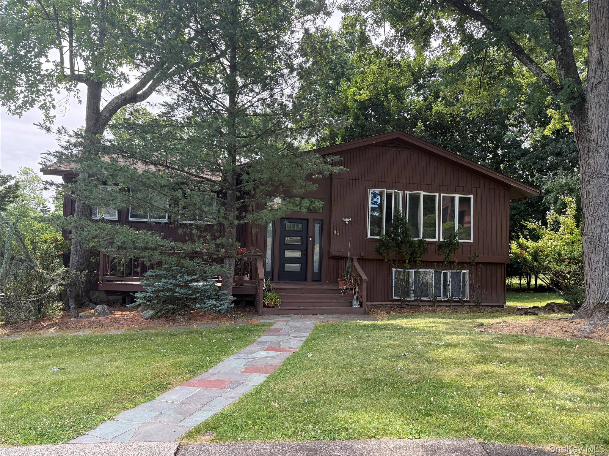 49 Gregg CT, Tappan, NY 10983