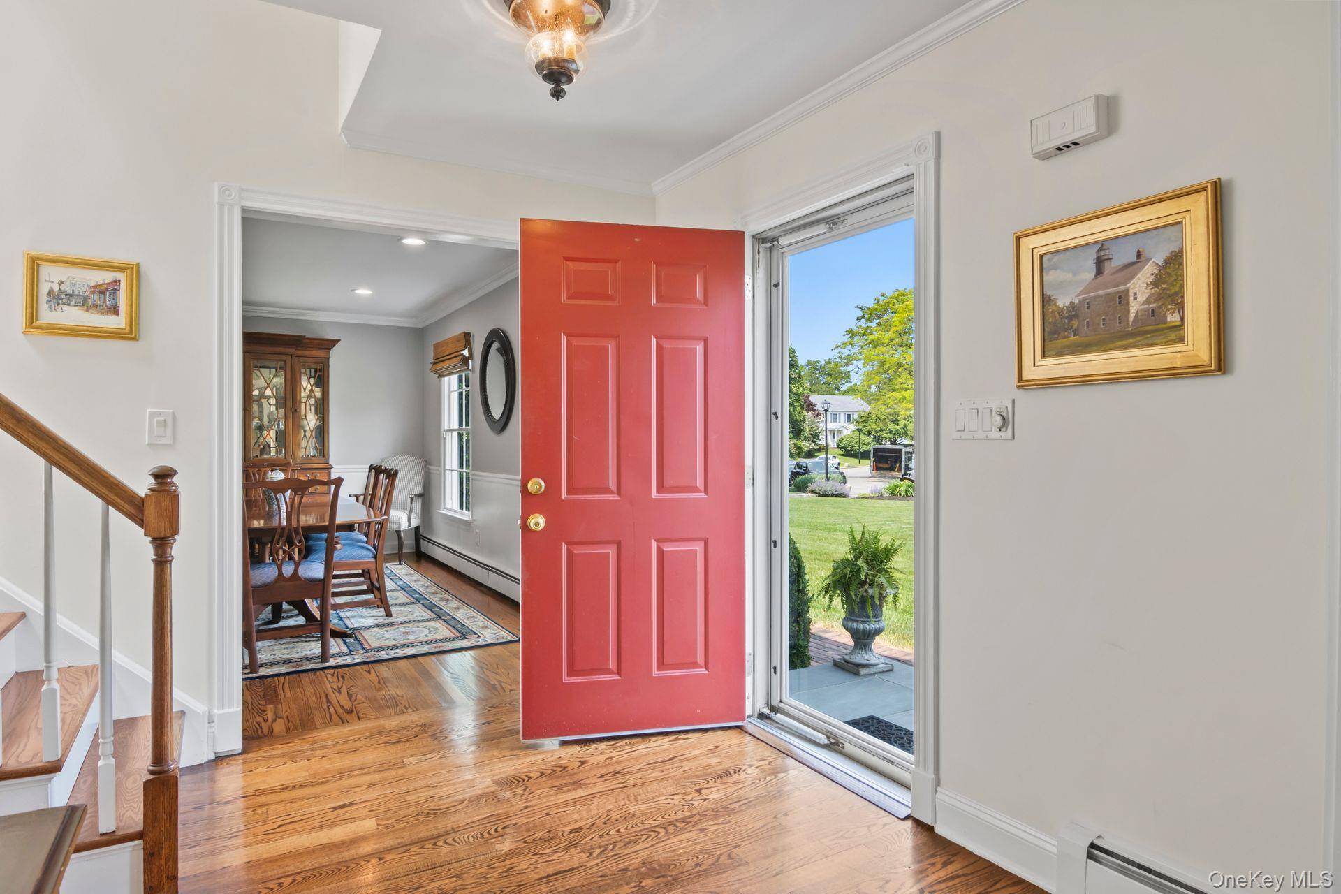 17 Lemark CT, East Setauket, NY 11733