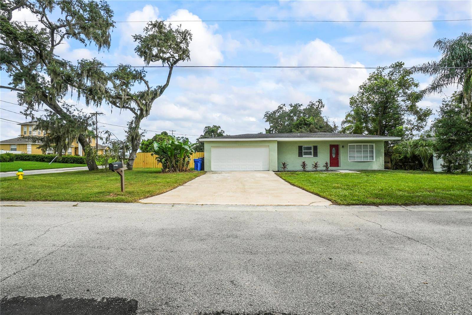 202 GAY RD, Seffner, FL 33584