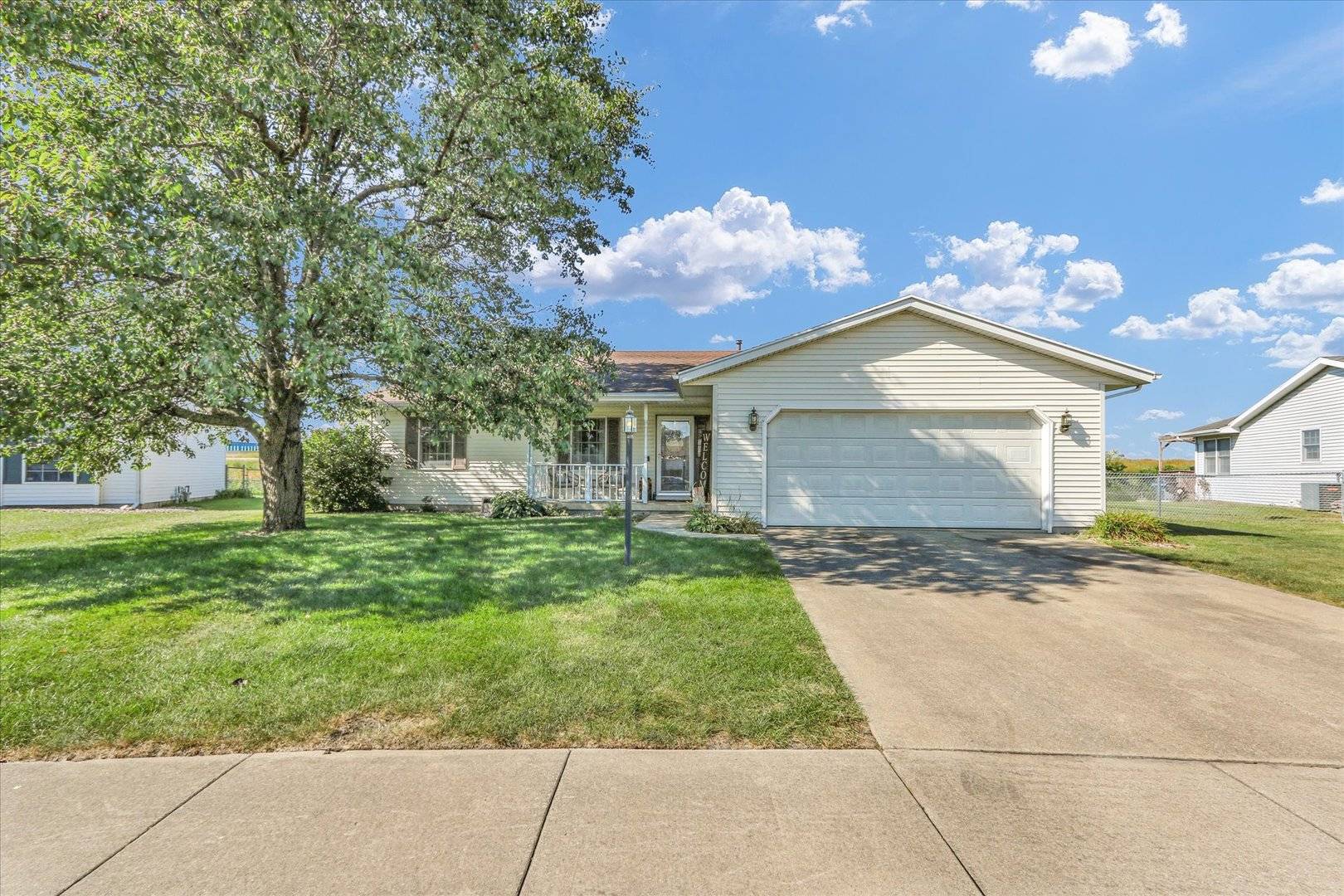 3311 Old Warson RD, Champaign, IL 61822