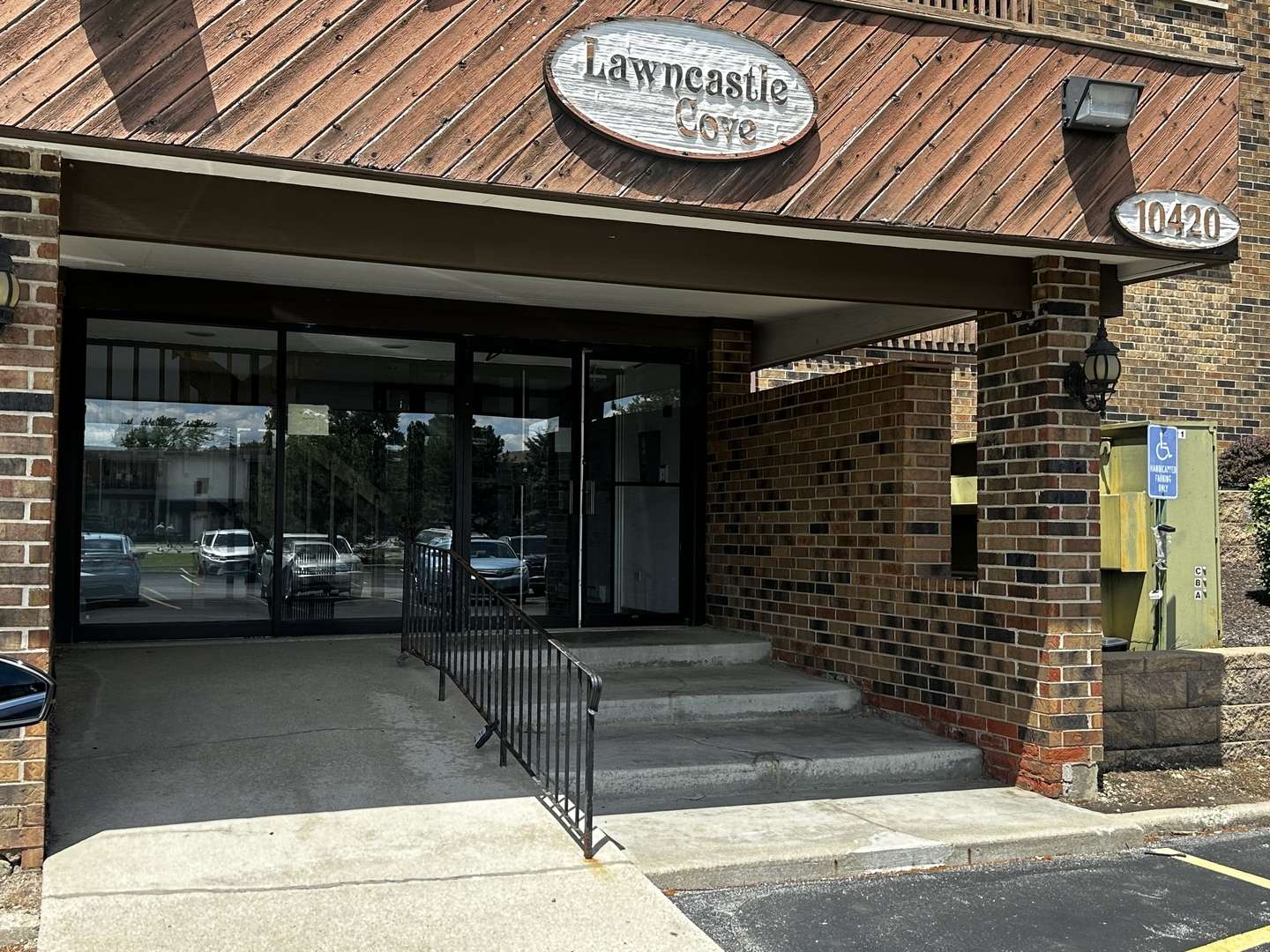 10420 Circle DR #48B, Oak Lawn, IL 60453