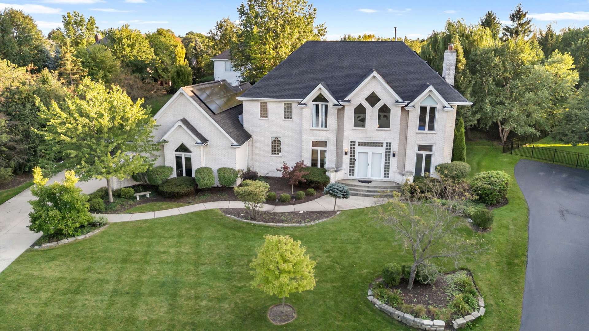 22929 N Woodcrest LN, Kildeer, IL 60047