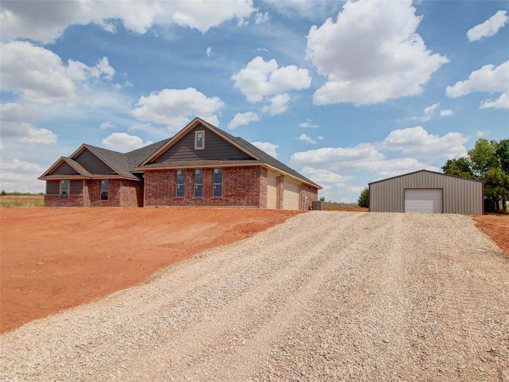 1985 Twin Spires Trail, Blanchard, OK 73010