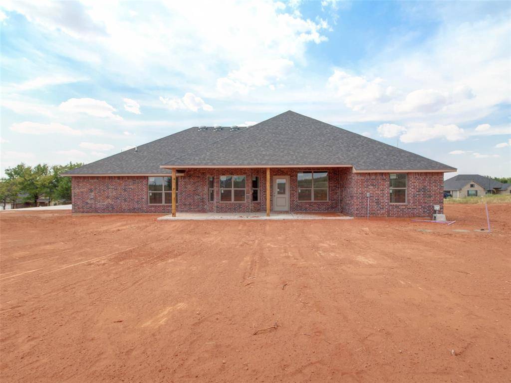 1985 Twin Spires Trail, Blanchard, OK 73010