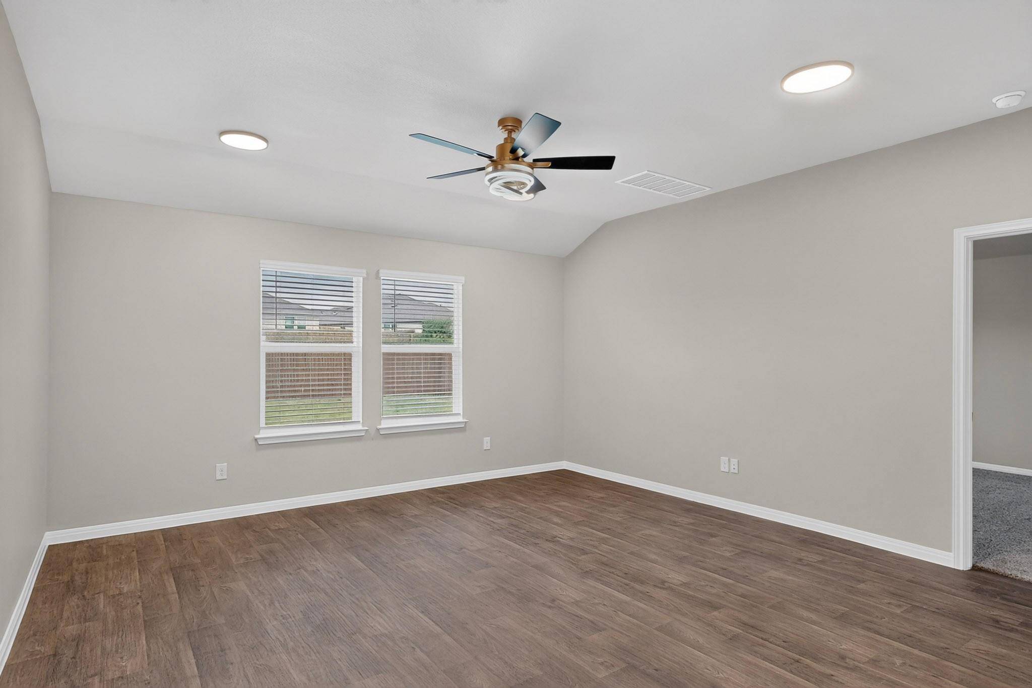 315 Gladiola LOOP, Kyle, TX 78640