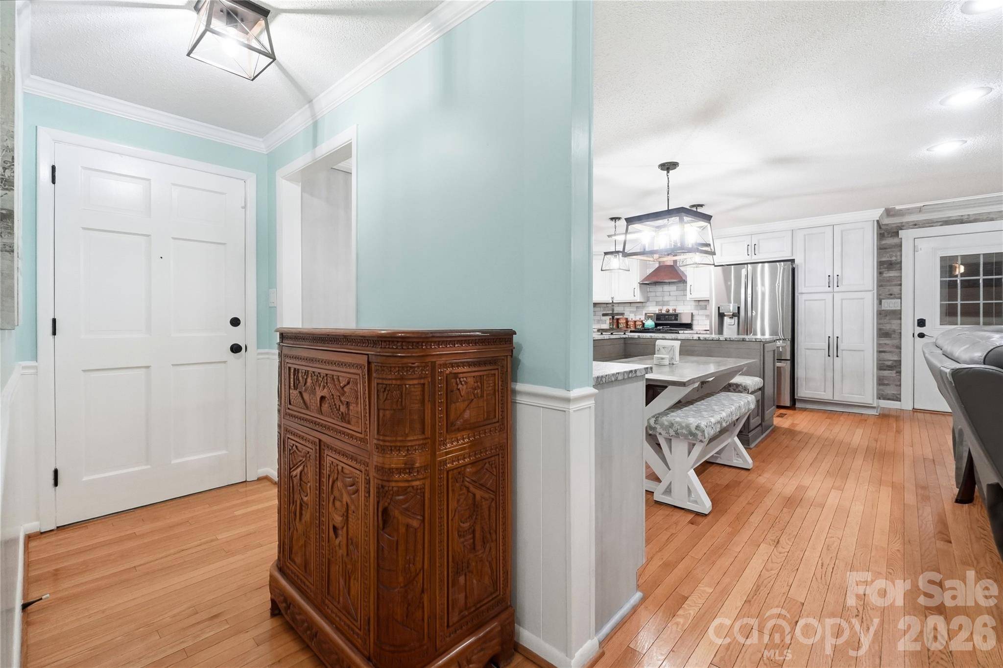 1690 26th ST NE, Hickory, NC 28601