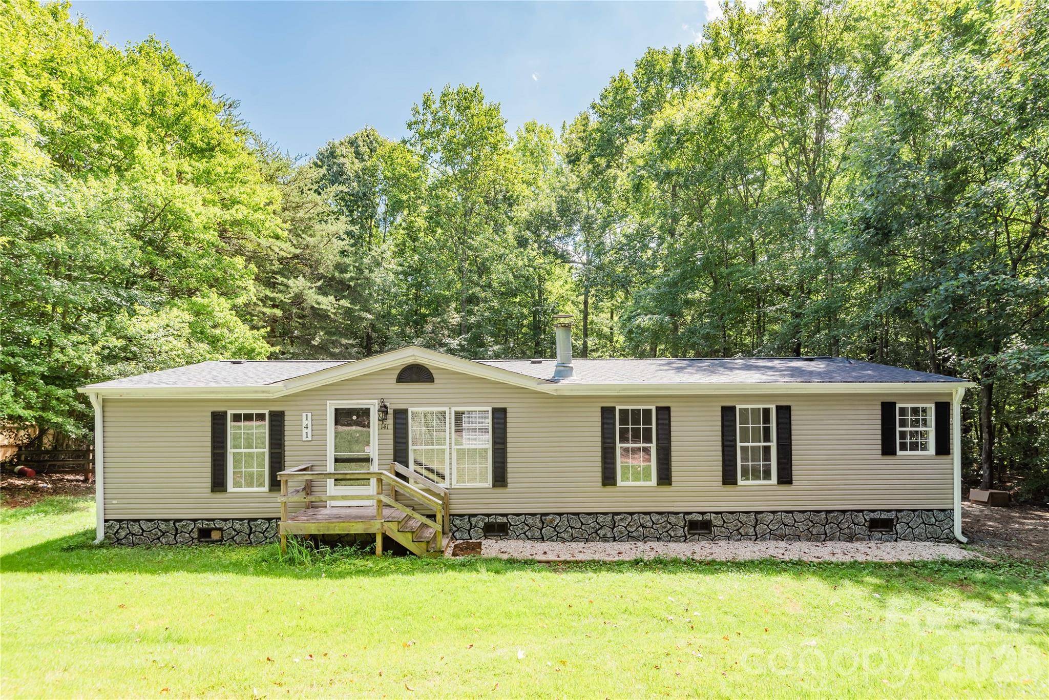141 Tommys LN, Mooresville, NC 28117
