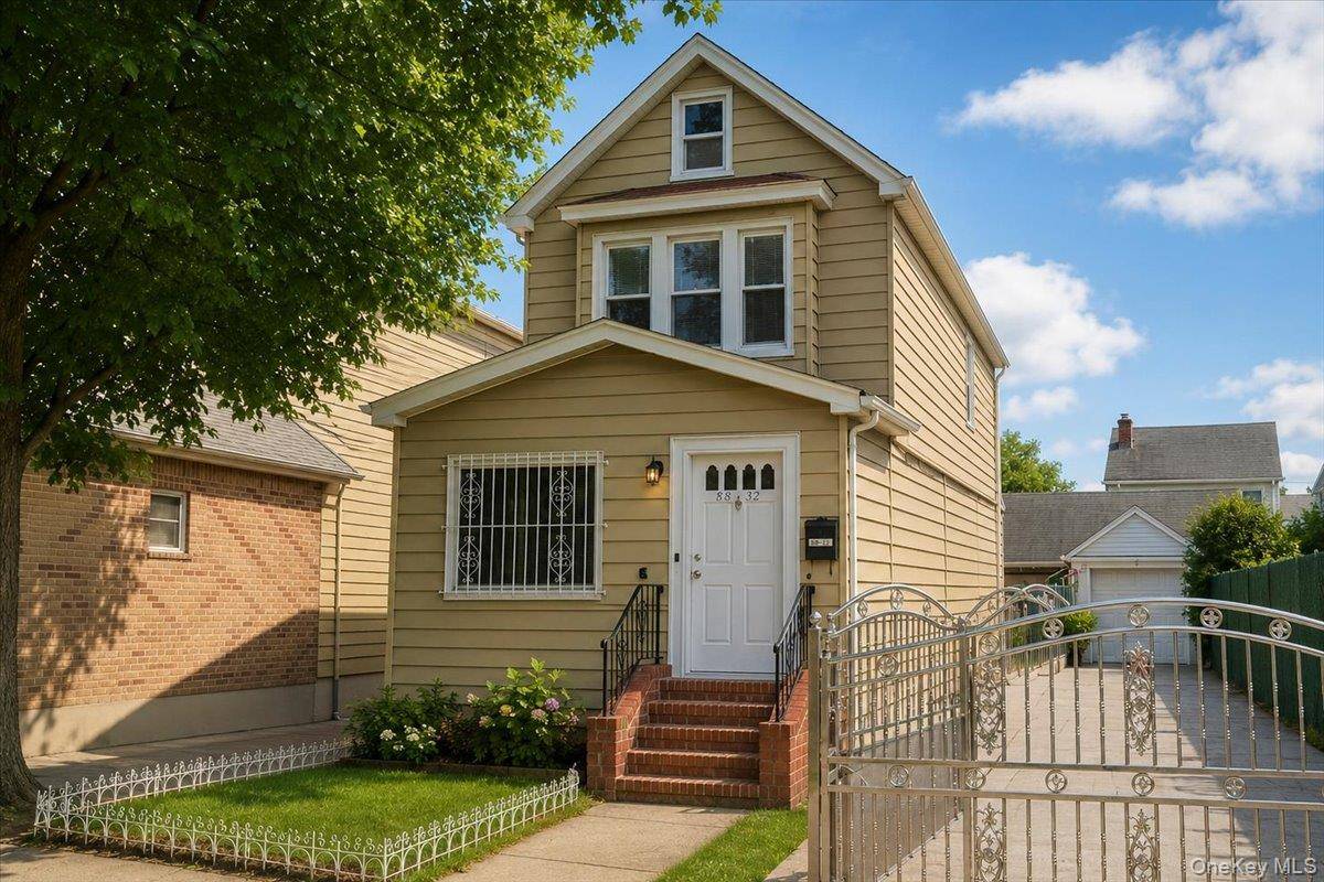 88-32 187th PL, Hollis, NY 11423