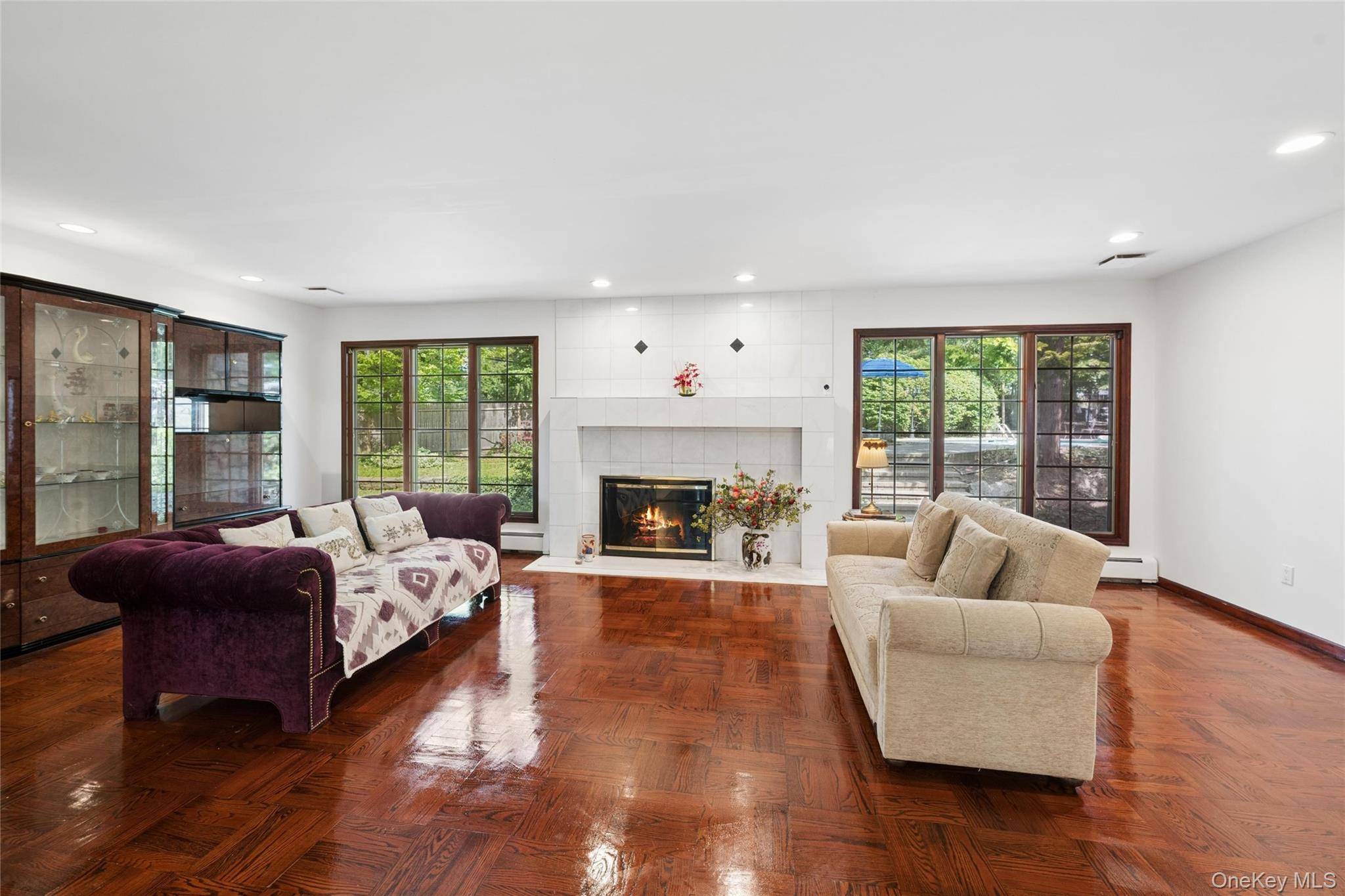 1 Engineers RD, Roslyn, NY 11576
