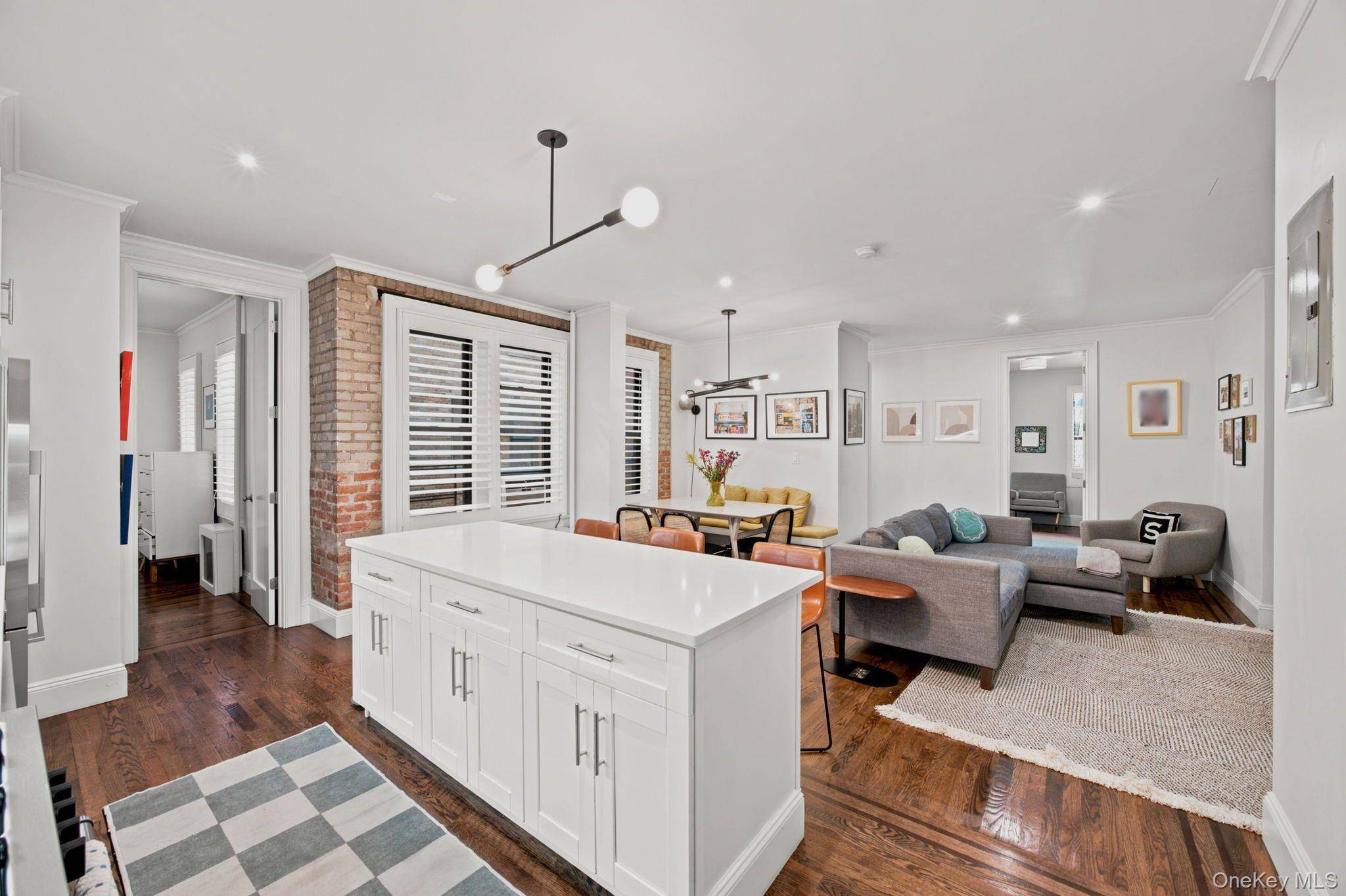 24-65 38th ST #B9/B10, Astoria, NY 11103