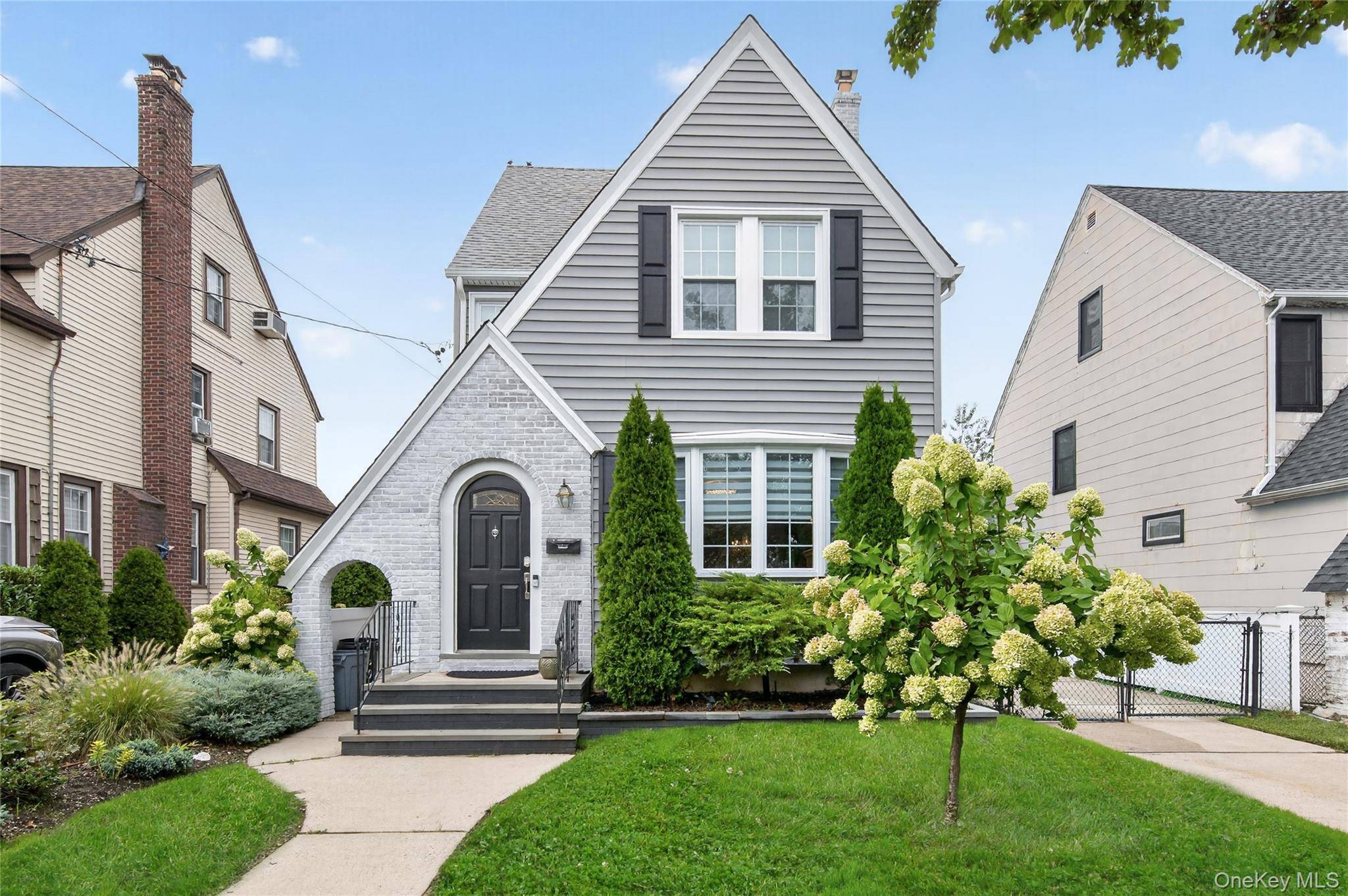 344 Houston AVE, Mineola, NY 11501